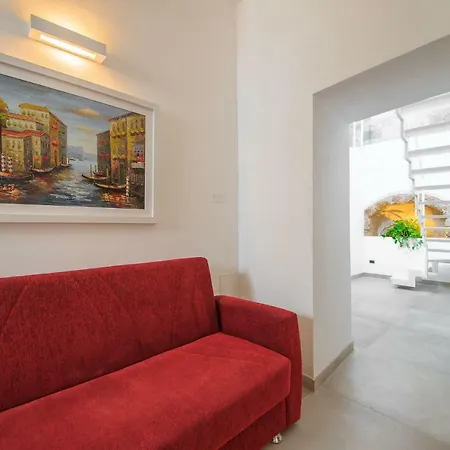 Boutique Apartment *